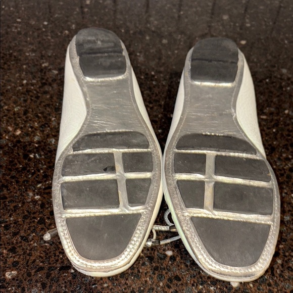 Ron White women’s driving Loafers, white with silver bow made in Italy size 5.5 - Picture 7 of 9